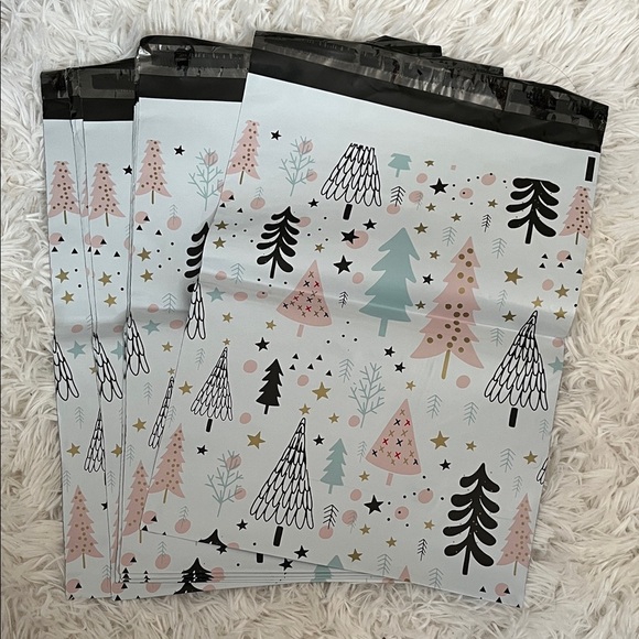 Other - 15 pcs set of Tree Design Poly Mailers